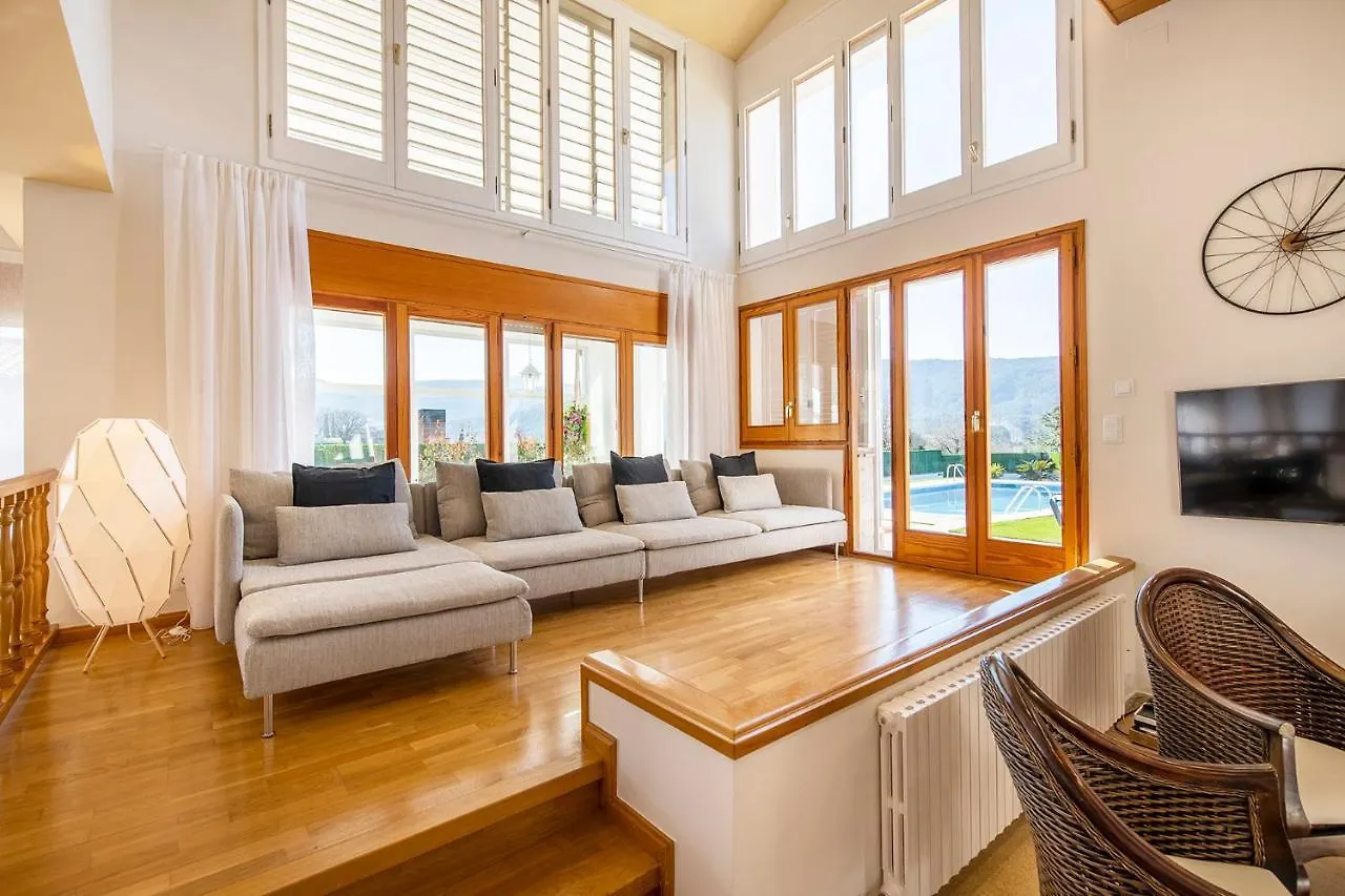 Casa vacanze Villa Casa Mirestany- Wonderful House With Amazing Views Banyoles