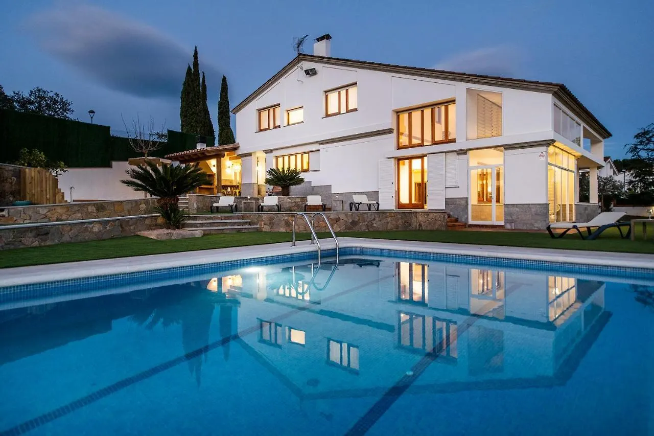 Casa vacanze Villa Casa Mirestany- Wonderful House With Amazing Views Banyoles