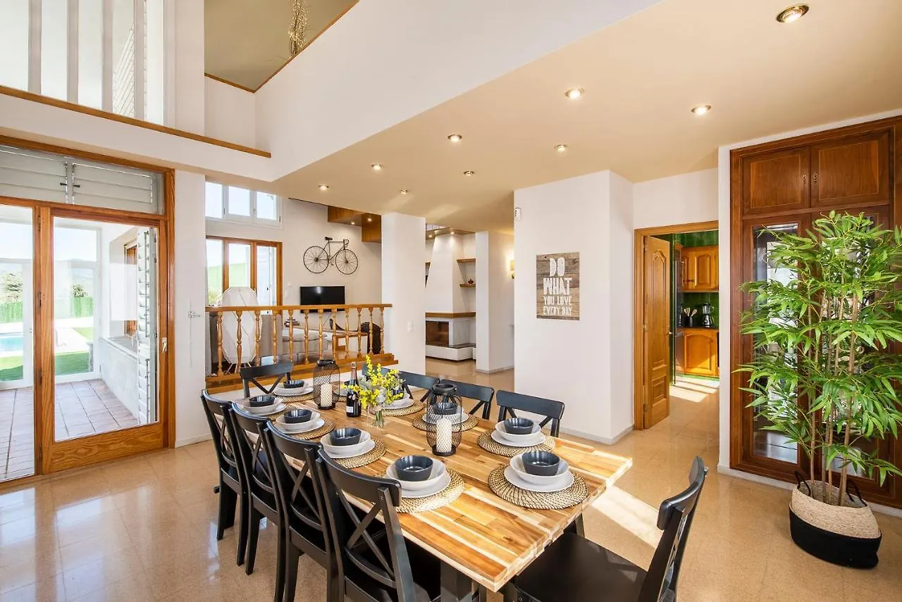 Casa Mirestany- Wonderful House With Amazing Views Villa Banyoles